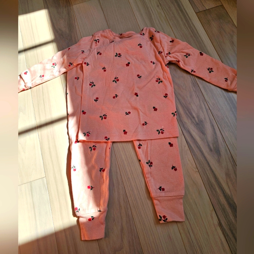 Old Navy Pajama Set 18-24M NWOT